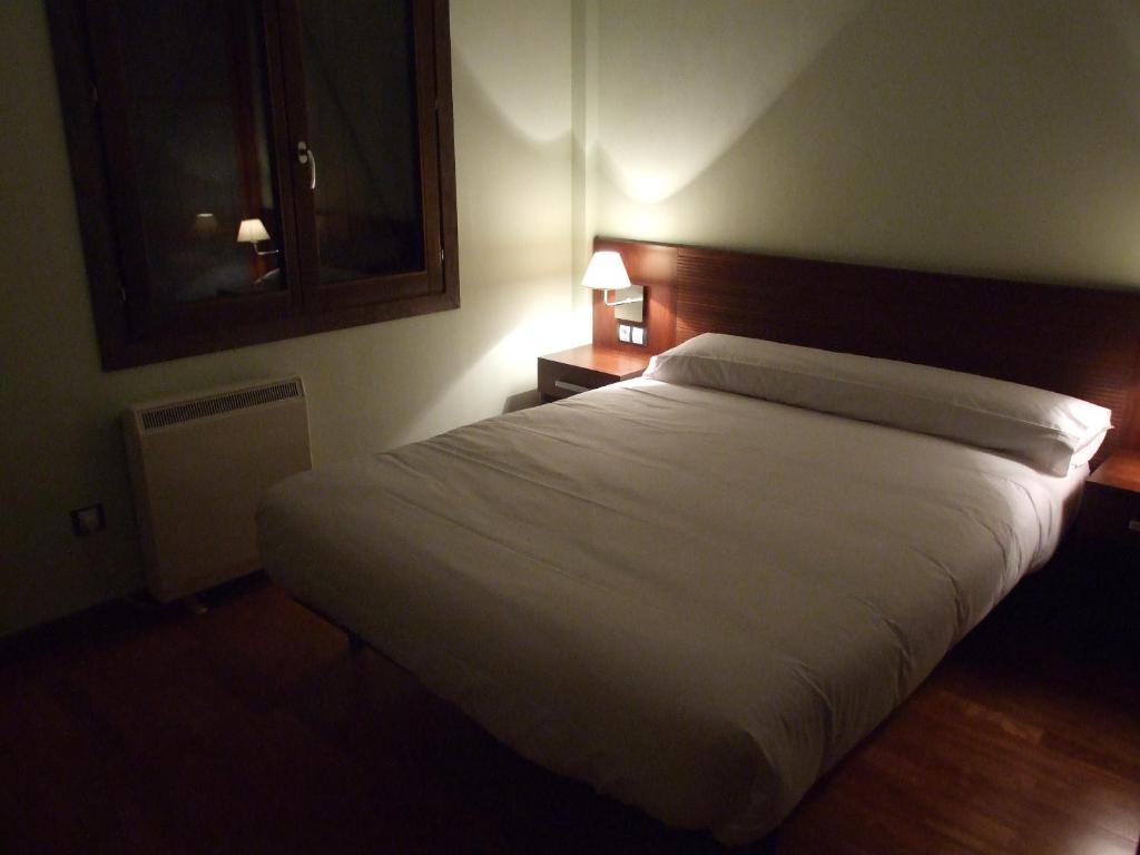 Roca Nevada Suites Villanúa Chambre photo